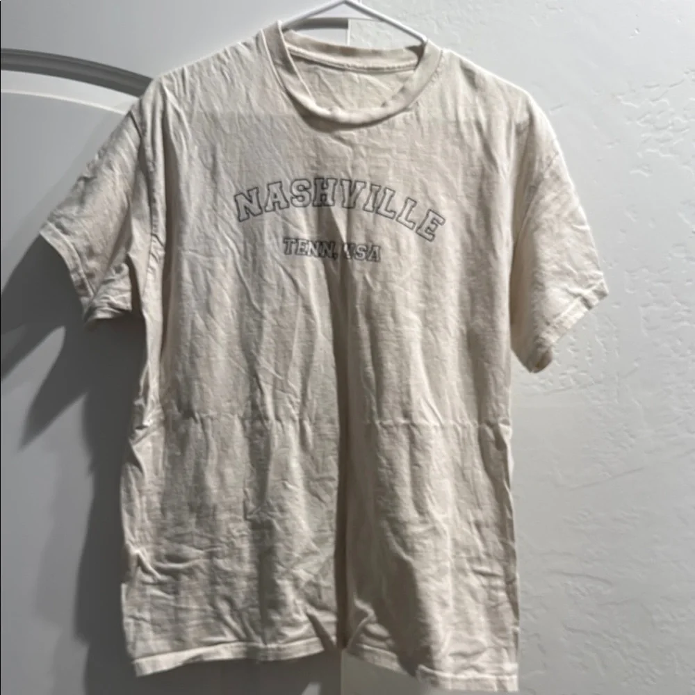 Nashville Graphic Cream T-Shirt